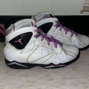 Nike Air Jordan 7 Fuchsia Glow Size 3Y